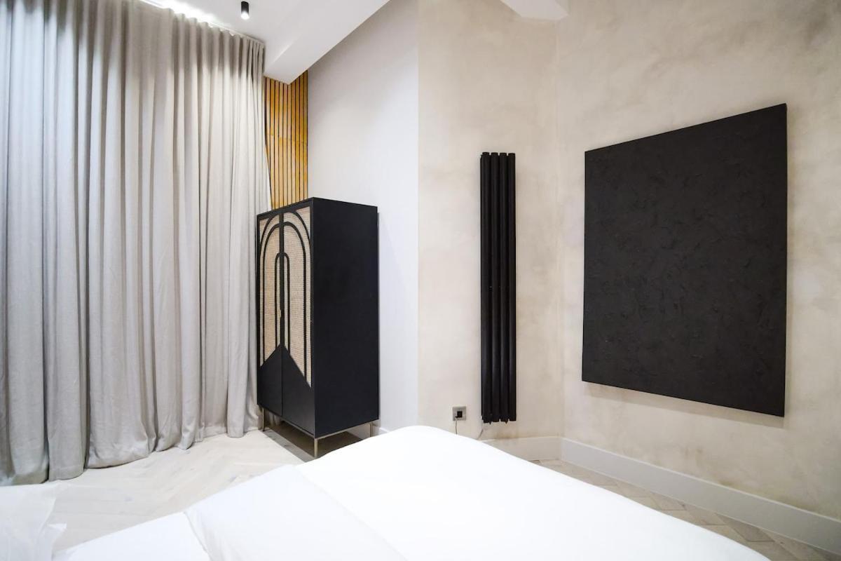 Japandi By The Heim Residences Манчестер Экстерьер фото