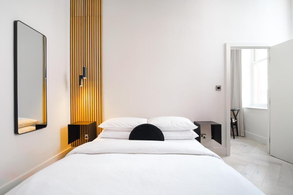 Japandi By The Heim Residences Манчестер Экстерьер фото